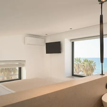 Vila Asea Villa, Spectacular Right-on-the-beach Retreat, By Thinkvilla Skaleta