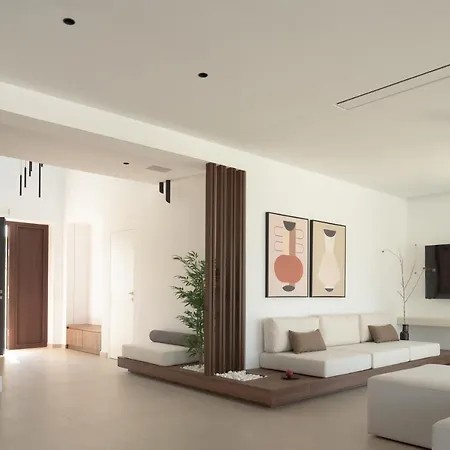 Asea Villa, Spectacular Right-on-the-beach Retreat, By Thinkvilla Skaleta