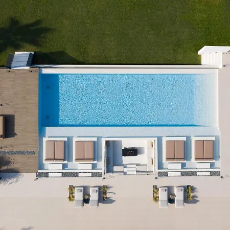 Asea Villa, Spectacular Right-on-the-beach Retreat, By Thinkvilla Skaleta